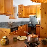 Casa de Férias Charming Ski-in Ski-out Mountain Hut